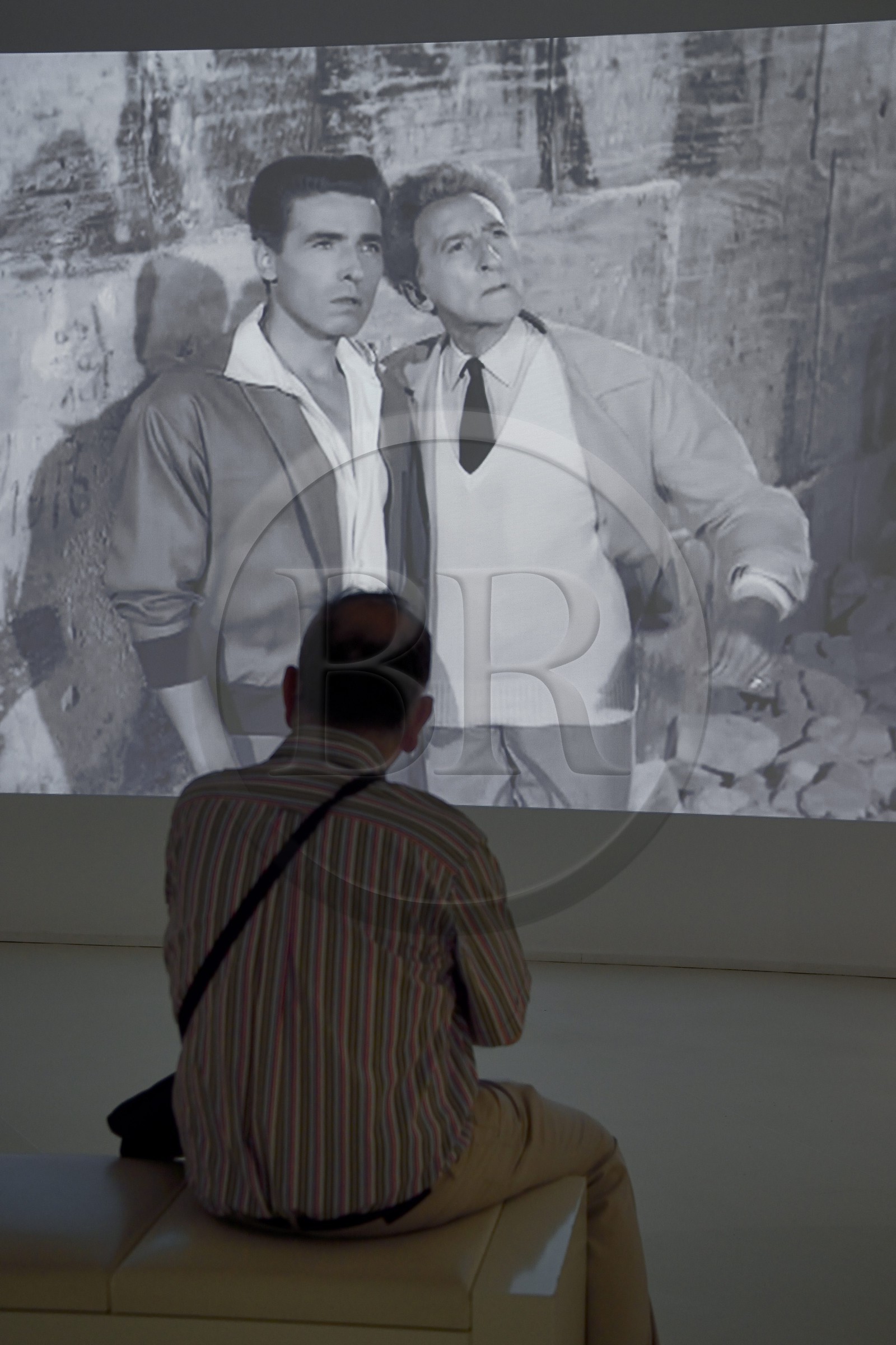 France, Alpes-Maritimes (06), Menton, le musée Jean Cocteau construit en 2008 par l'architecte Rudy Ricciotti, projection du film Le Testament d’Orphée (1960) de Jean Cocteau