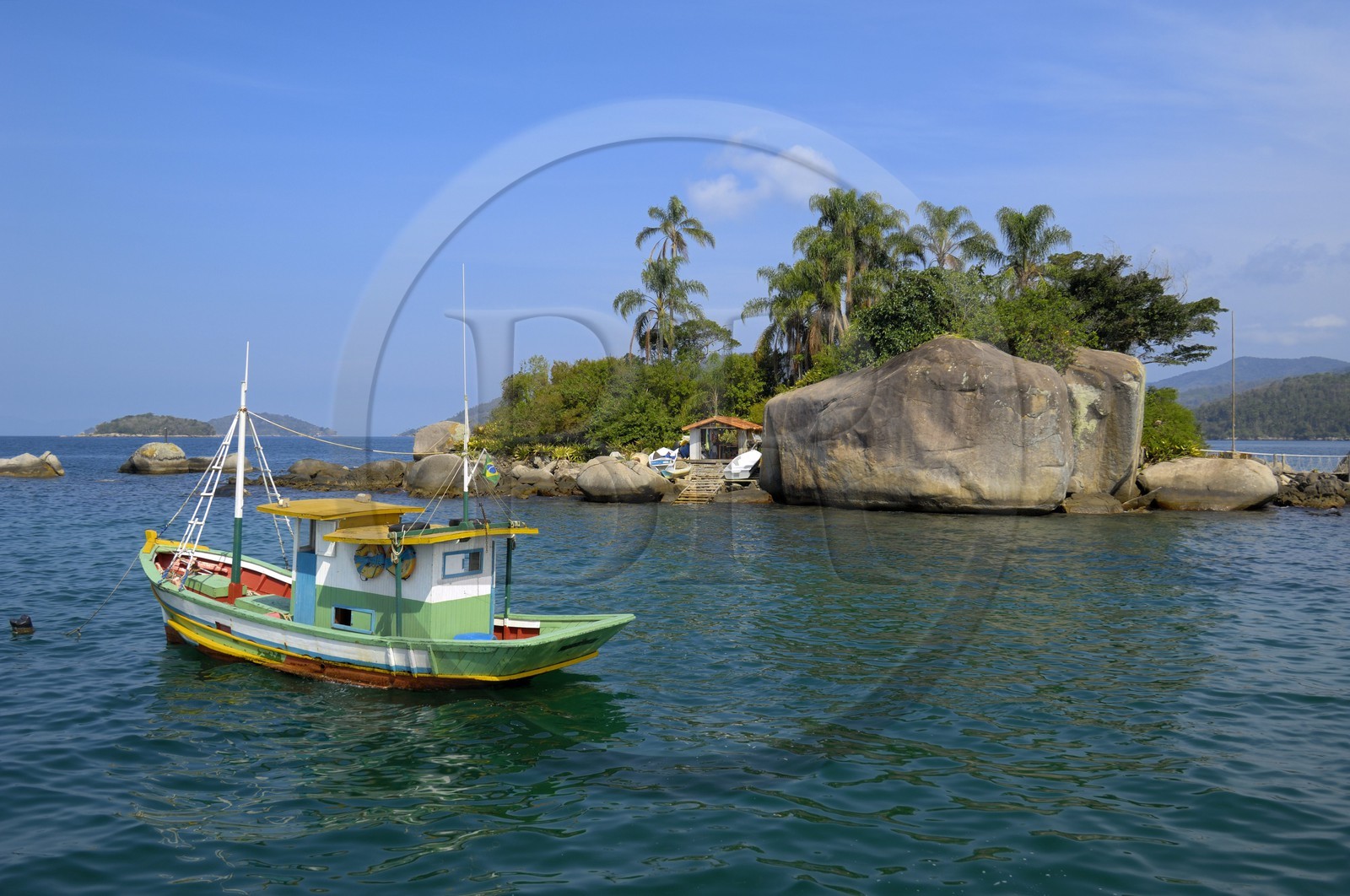 Brazil, Rio de Janeiro State, Paraty Bay, Catimbau Island