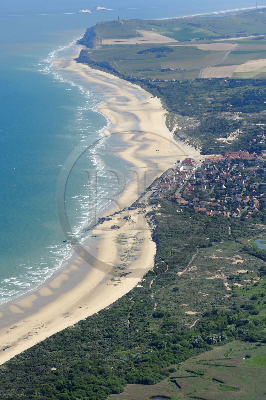 France, Pas-de-Calais (62), côte d' Opale, Wissant et le Cap Blanc-Nez au loin