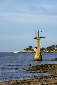 France, Loire-Atlantique (44), Estuaire de la Loire, Saint-Nazaire, la Grande plage, Monument Americain appelé Sammy édifié en mémoire du débarquement américain du 26 juin 1917 à Saint-Nazaire sur le front de mer