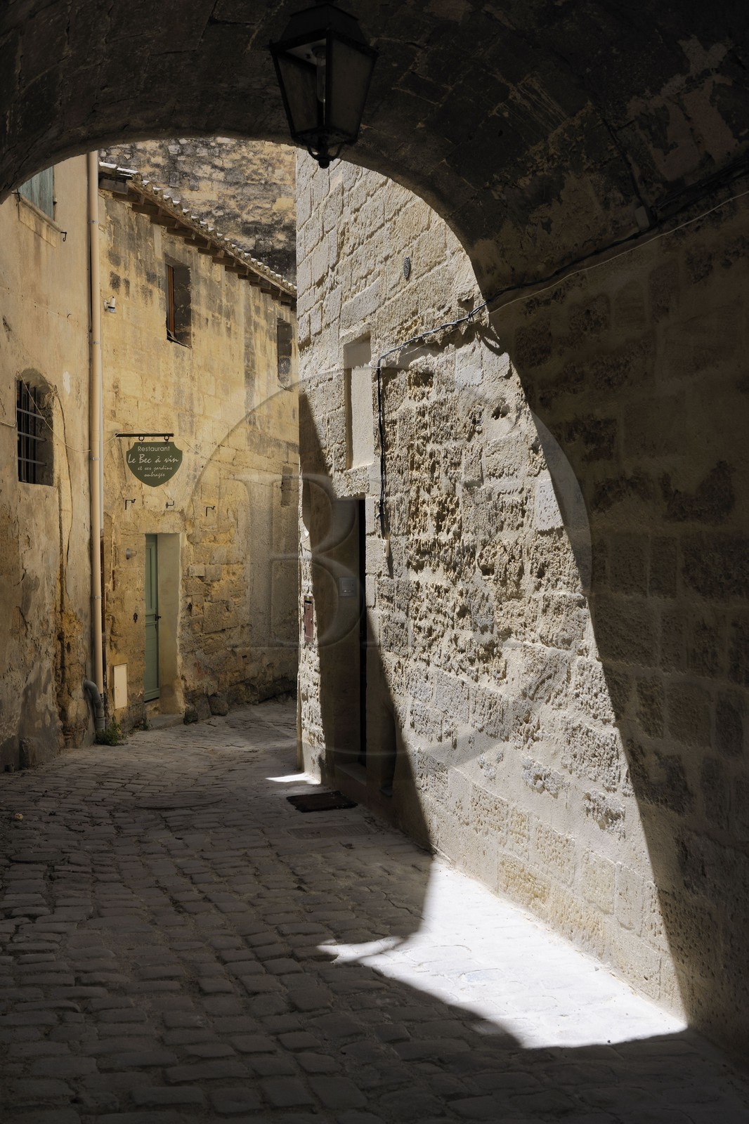 France, Gard (30), Uzès, rue de l'Epée