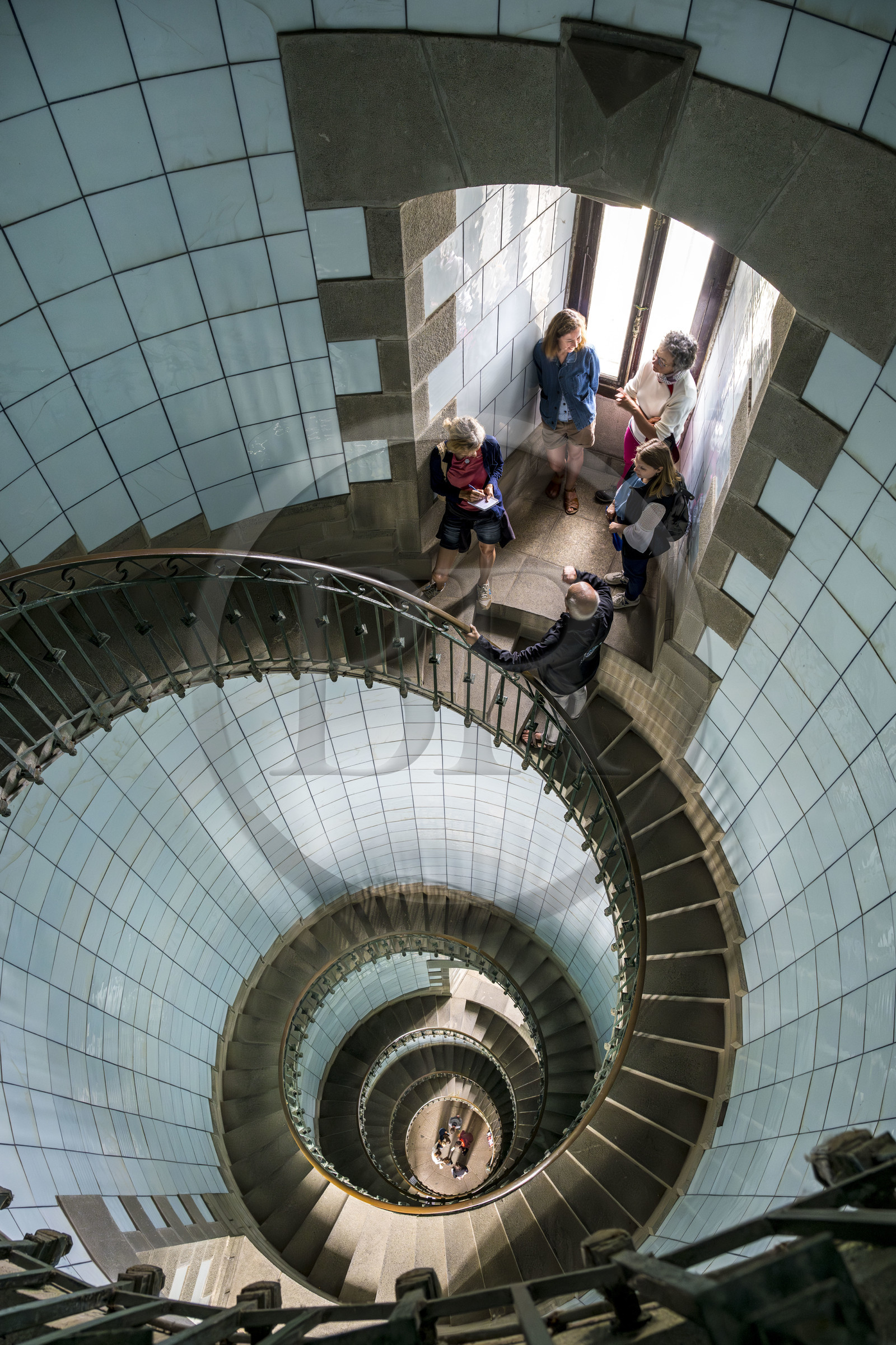 France, Finistère (29), Pays des Abers, Ile Vierge dans l'archipel de Lilia, le phare de l'Ile Vierge, escalier intérieur du plus haut phare d'Europe avec 82,5 mètres