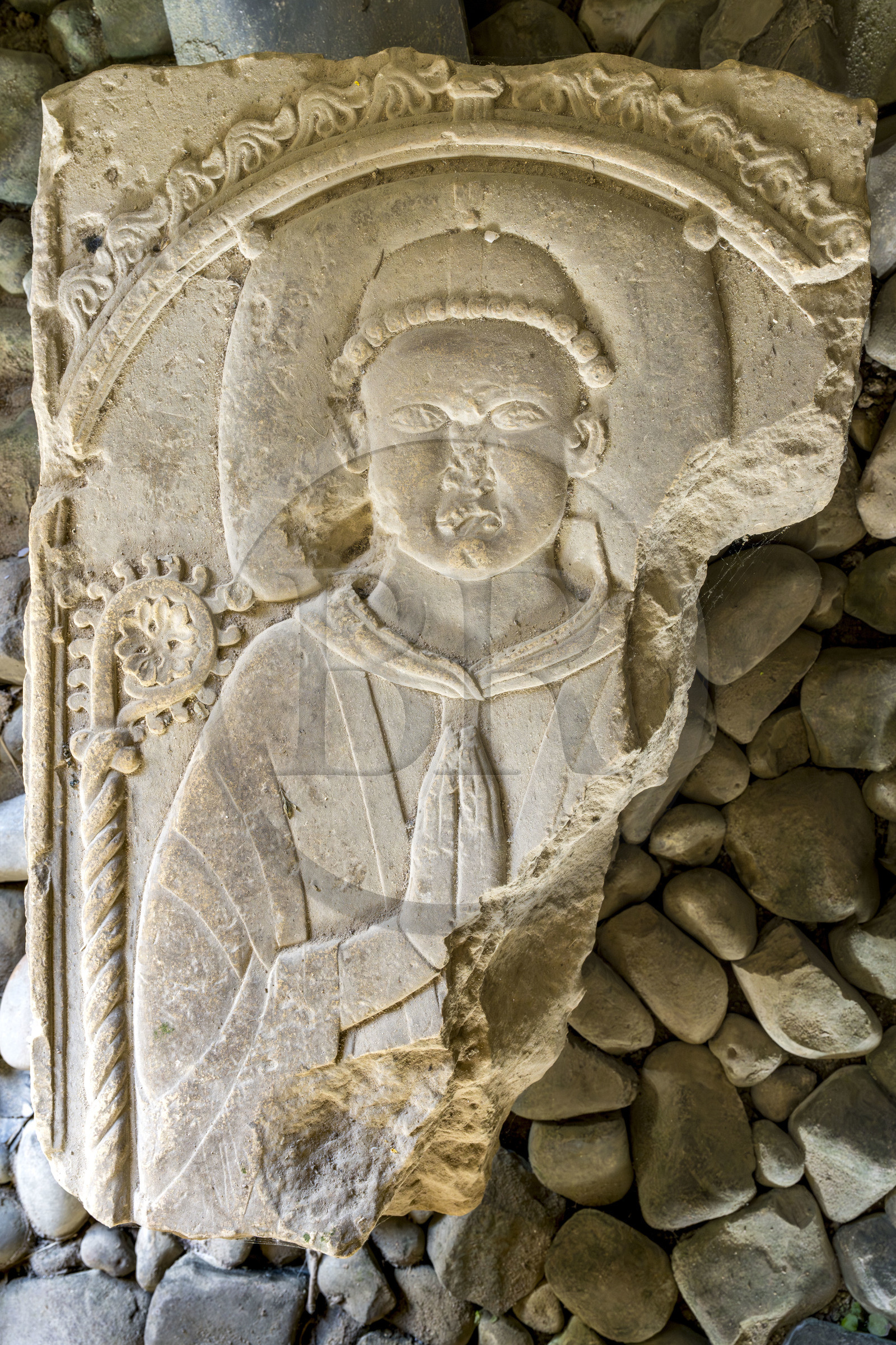 France, Côtes d'Armor (22), Paimpol, abbaye de Beauport du XIIIème siècle, salle capitulaire, probable gisant d'un père abbé du début XIIIème siècle