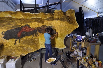 France, Dordogne, Montignac, the Atelier des Fac-Similés du Périgord (Perigord's Facsimile Workshop AFSP) specialised in mineral reproduction of prehistoric painted walls using “stone veil” patented technique and in charge of the Lascaux cave’s walls faithfull reconstitution, reproductions of the paintings, compulsory mention Atelier des Fac-Similés du Perigord