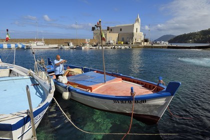 Italy, Sicily, Aeolian Islands, listed as World Heritage by UNESCO, Lipari Island, Lipari, Marina Corta fishing port, the fisherman Enzo Tomarchio says Enzo Il Negro