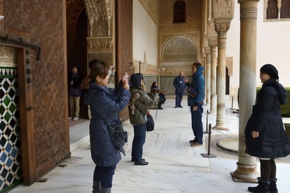 Espagne, Andalousie, Grenade, Palais nasrides de l'Alhambra, classé Patrimoine Mondial de l'UNESCO, Palais de Comares, Cour des Myrtes ou Patio des Myrtes (Patio de los Arrayanes)