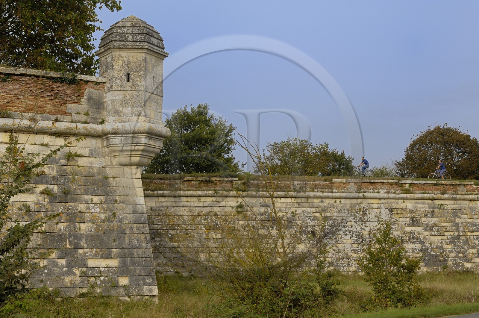 France, Charente-Maritime (17), citadelle de Brouage, les remparts surmontés d'échaugettes