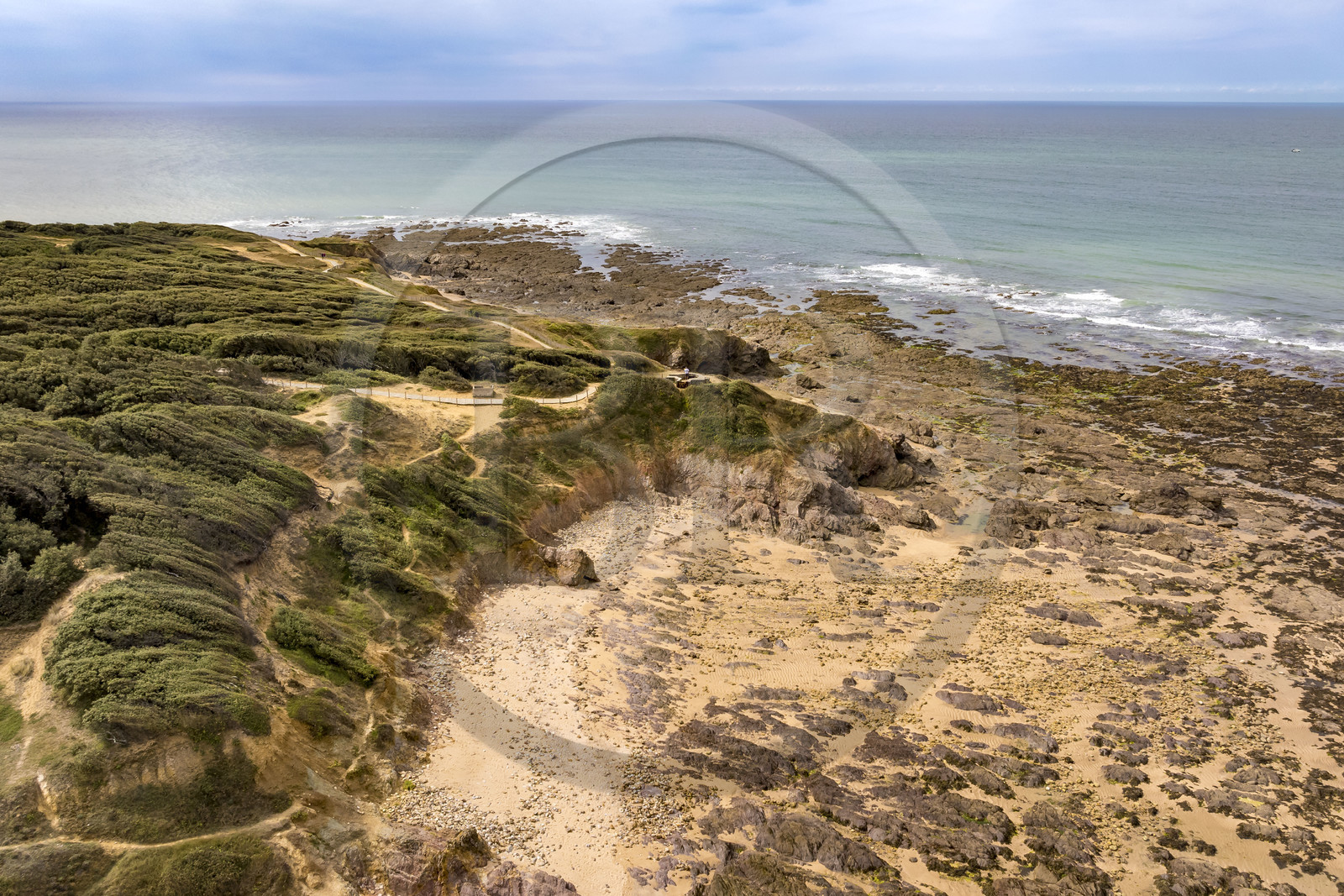 France, Vendée (85), Talmont Saint Hilaire, la Pointe du Payré, Veillon beach (aerial view)