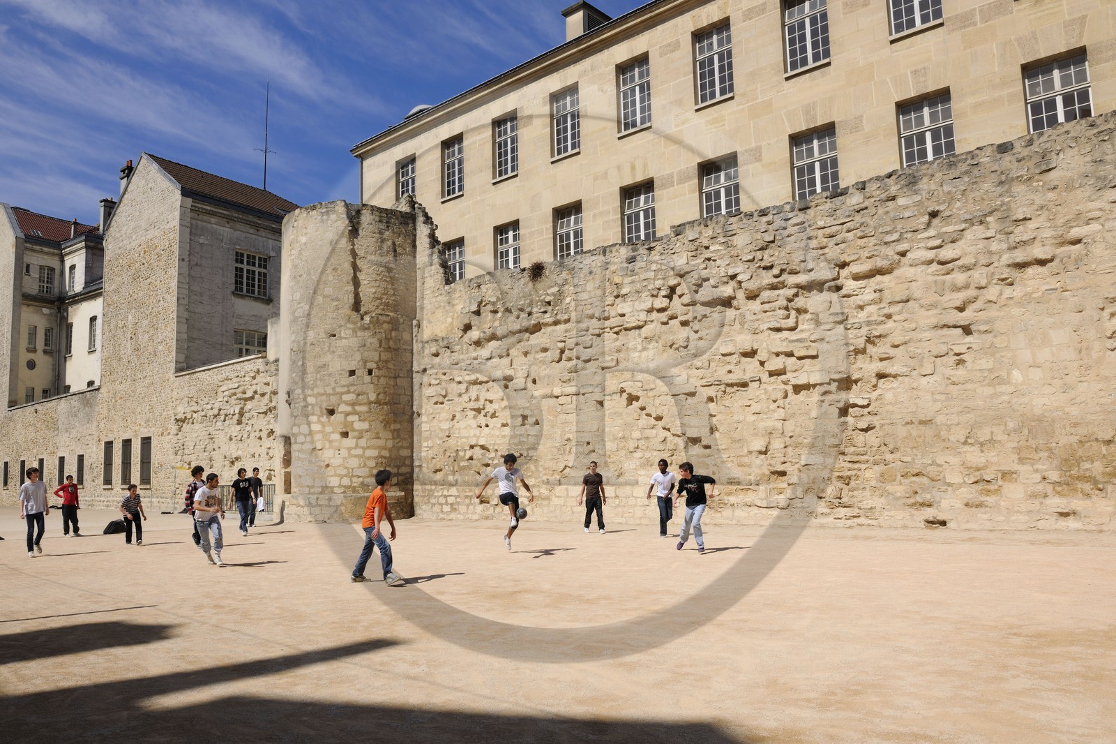 France, Paris (75), tour et mur de l'enceinte de Philippe Auguste rue des jardins Saint-Paul