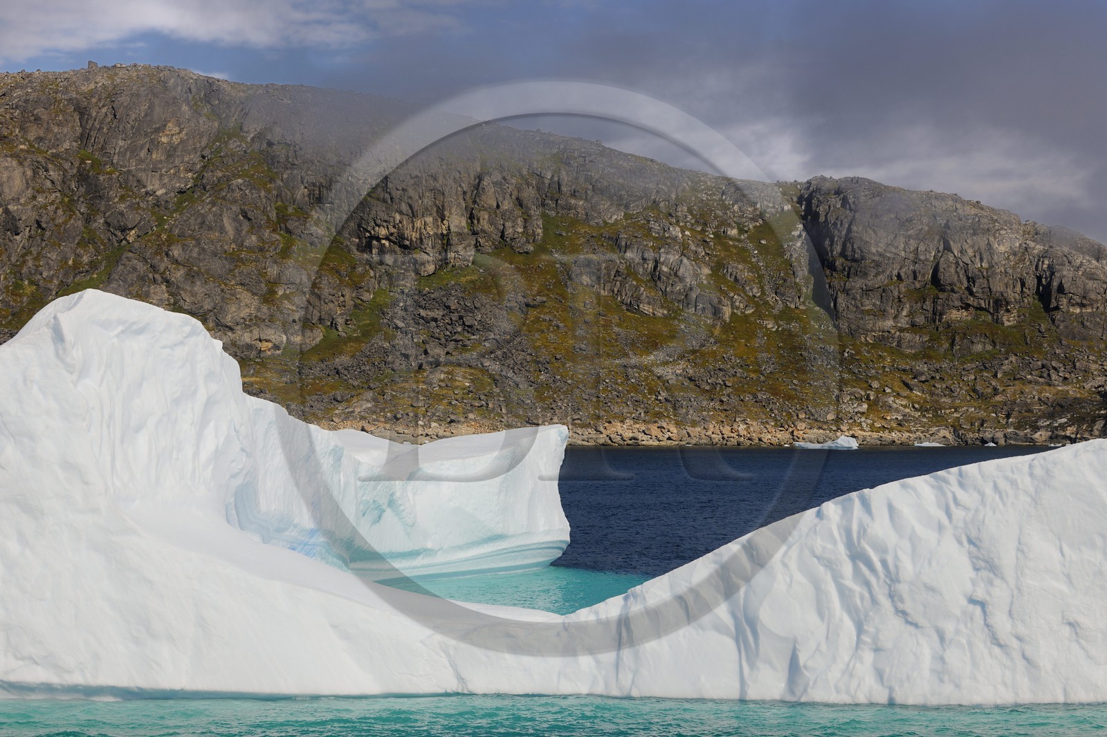 Groenland, fjord de Nanortalik au sud du pays, icebergs