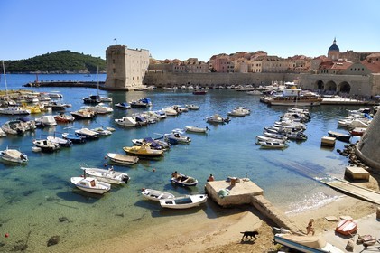 Croatie, Dalmatie, cote dalmate, Dubrovnik, centre historique classé Patrimoine Mondial de l'UNESCO, le vieux-port