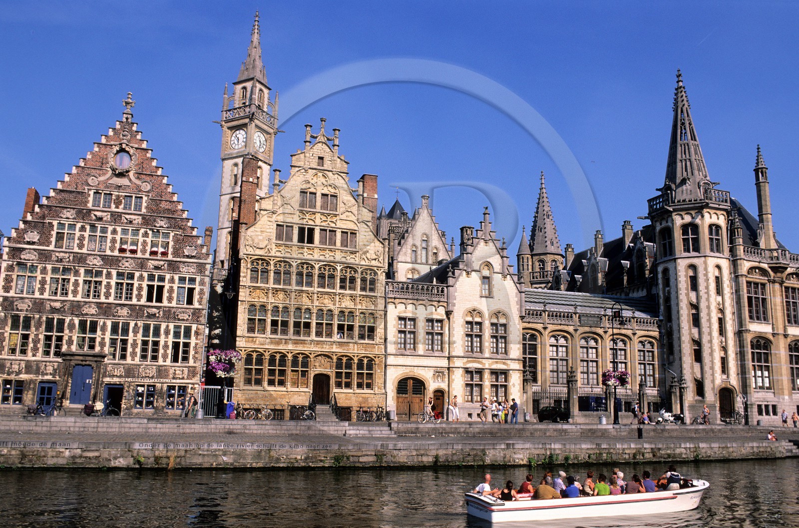 Belgique, Flandre orientale, Gand (Gent), le quai aux Herbes (graslei)