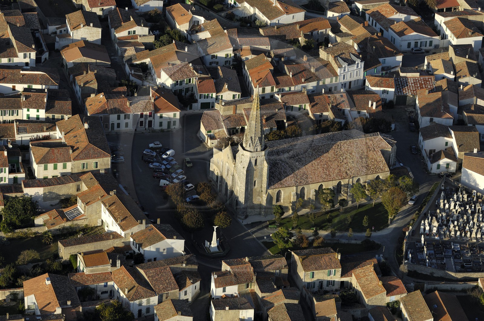 France, Charente-Maritime (17), Ile de Ré, Sainte-Marie-de-Ré  (vue aérienne)
