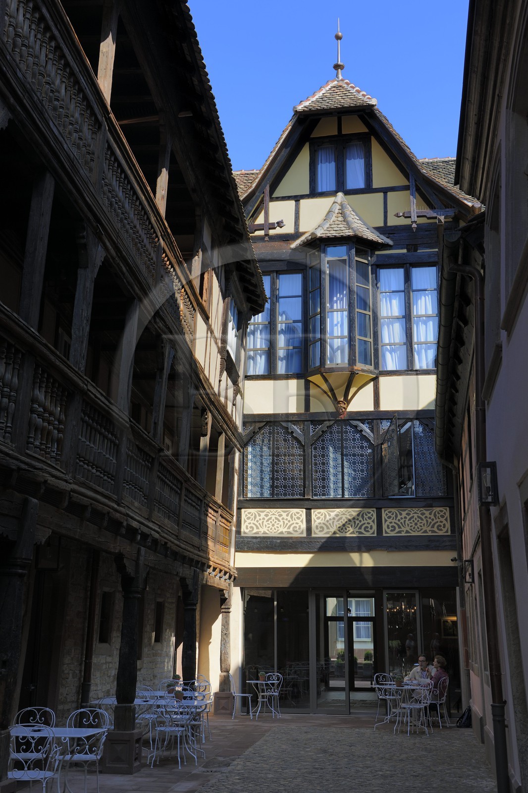 France, Bas Rhin, Strasbourg, Cour du Corbeau hotel