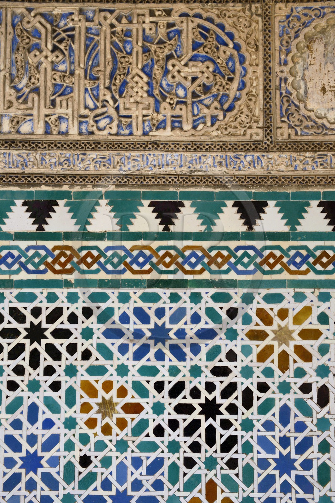 Espagne, Andalousie, Séville, Alcazar de Séville (Reales Alcazares de Sevilla), classé Patrimoine Mondial de l'UNESCO, zelliges de la Cour des Demoiselles (Patio de las Doncellas)