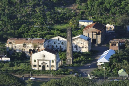 France, île de la Réunion, ancienne usine sucrière de Grand-Bois (vue aérienne)
