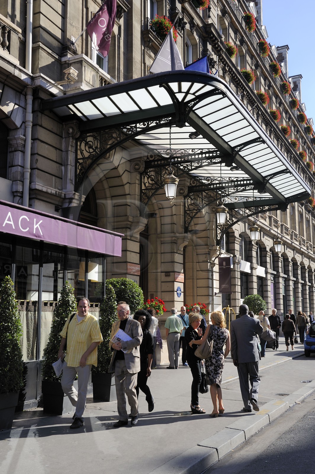 France, Paris (75), l'hotel Concorde Opéra Paris relié à la Gare Saint Lazare fut fondé en 1889 par la Compagnie des Chemins de fer de l'Ouest qui gérait le réseau ferré entre Paris et la Normandie et ses ports transatlantiques
