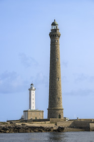 France, Finistère (29), Pays des Abers, Ile Vierge dans l'archipel de Lilia, le phare de l'Ile Vierge, le plus haut phare d'Europe avec 82,5 mètres, et l'ancien phare de 1845