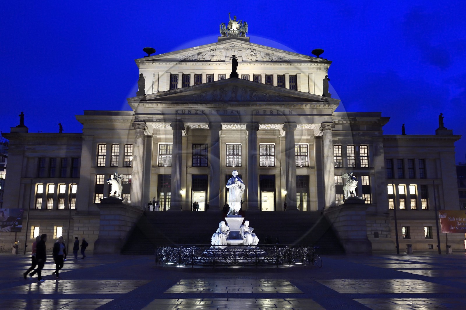 Allemagne, Berlin, quartier Mitte, place Gendarmenmarkt, le théâtre Schauspielhaus (Konzerthaus)