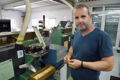 France, Var (83), Presqu'Ile de Saint-Tropez, Cogolin, Daniel Rigotti, fabricant de anches pour saxophones, clarinettes ou encore hautbois