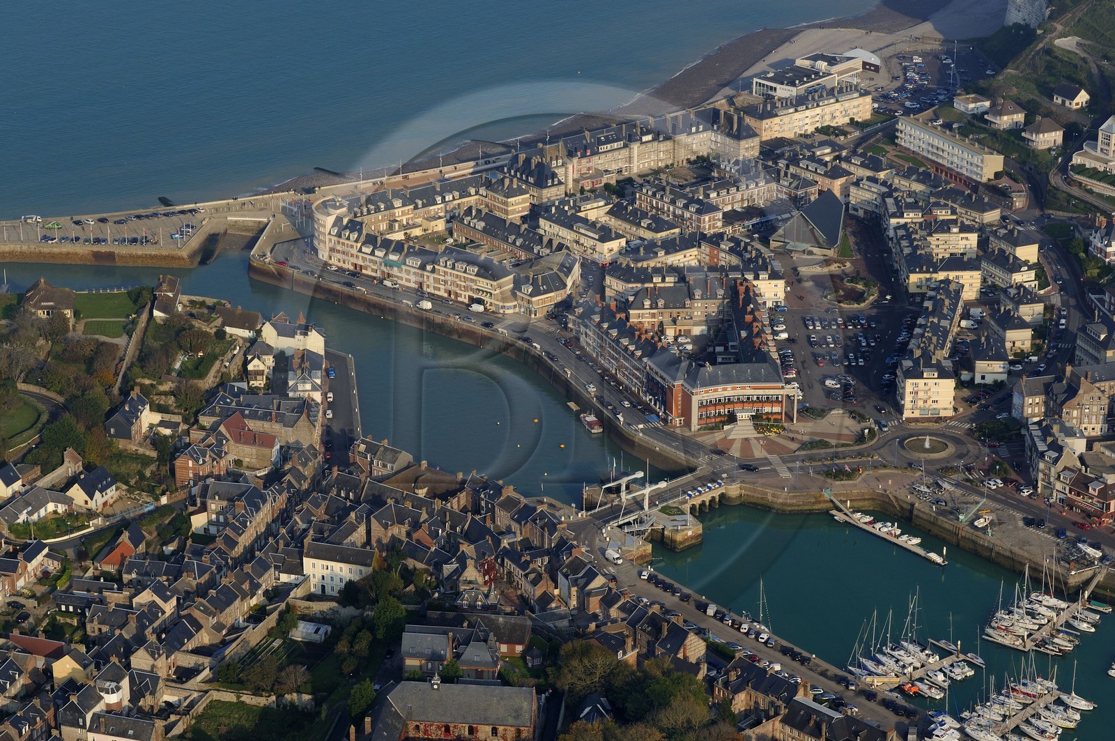 France, Seine-Maritime (76), Pays de Caux, Saint-Valéry-en-Caux (vue aérienne)