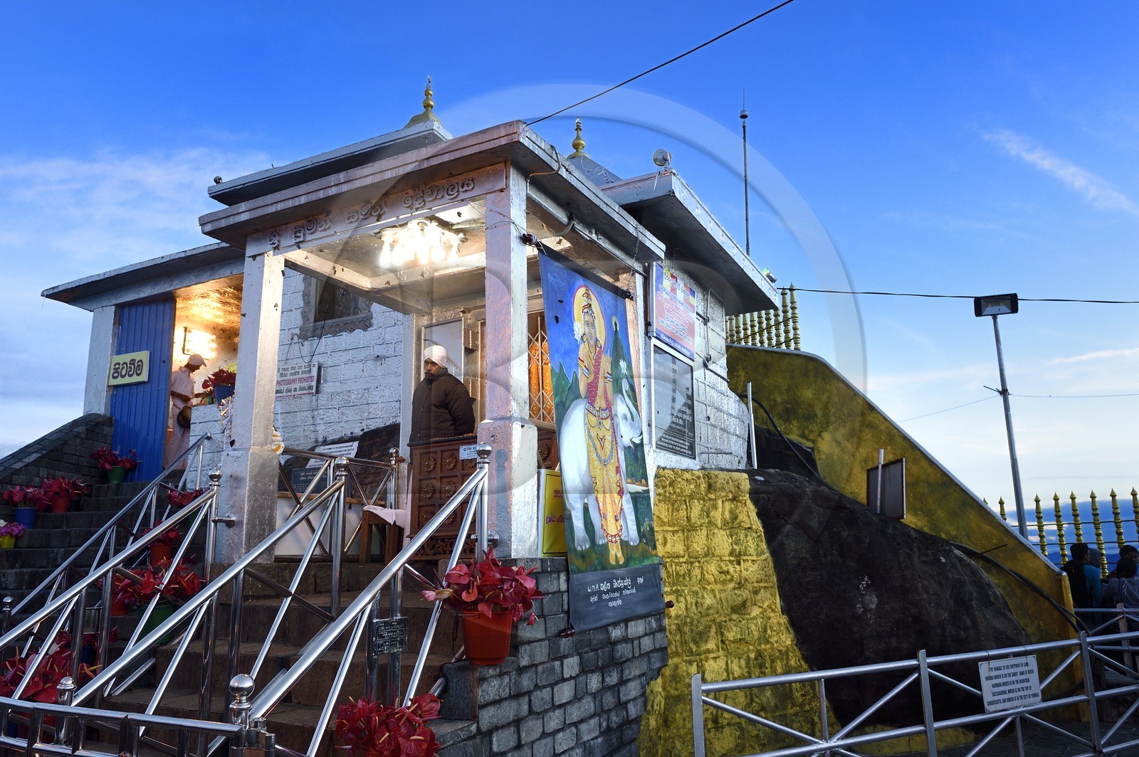 Sri Lanka, center province, Dalhousie, temple at the top of Adam's Peak