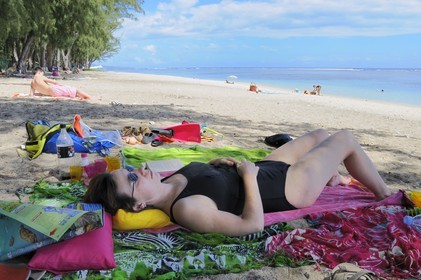 France, île de la Réunion, Saint-Gilles-les-Bains, plage de l'Ermitage  France, Reunion Island, Saint Gilles les Bains, Ermitage Beach