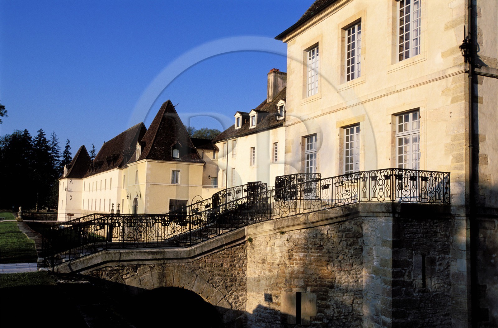 France, Côte-d'Or (21), Gilly-les-Cîteaux, le château de Gilly, hôtel et restaurant