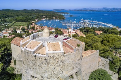 France, Var, Iles d'Hyeres, Parc National de Port Cros (National park of Port Cros), Porquerolles island, the village and harbor of Porquerolles seen from the castle Sainte-Agathe