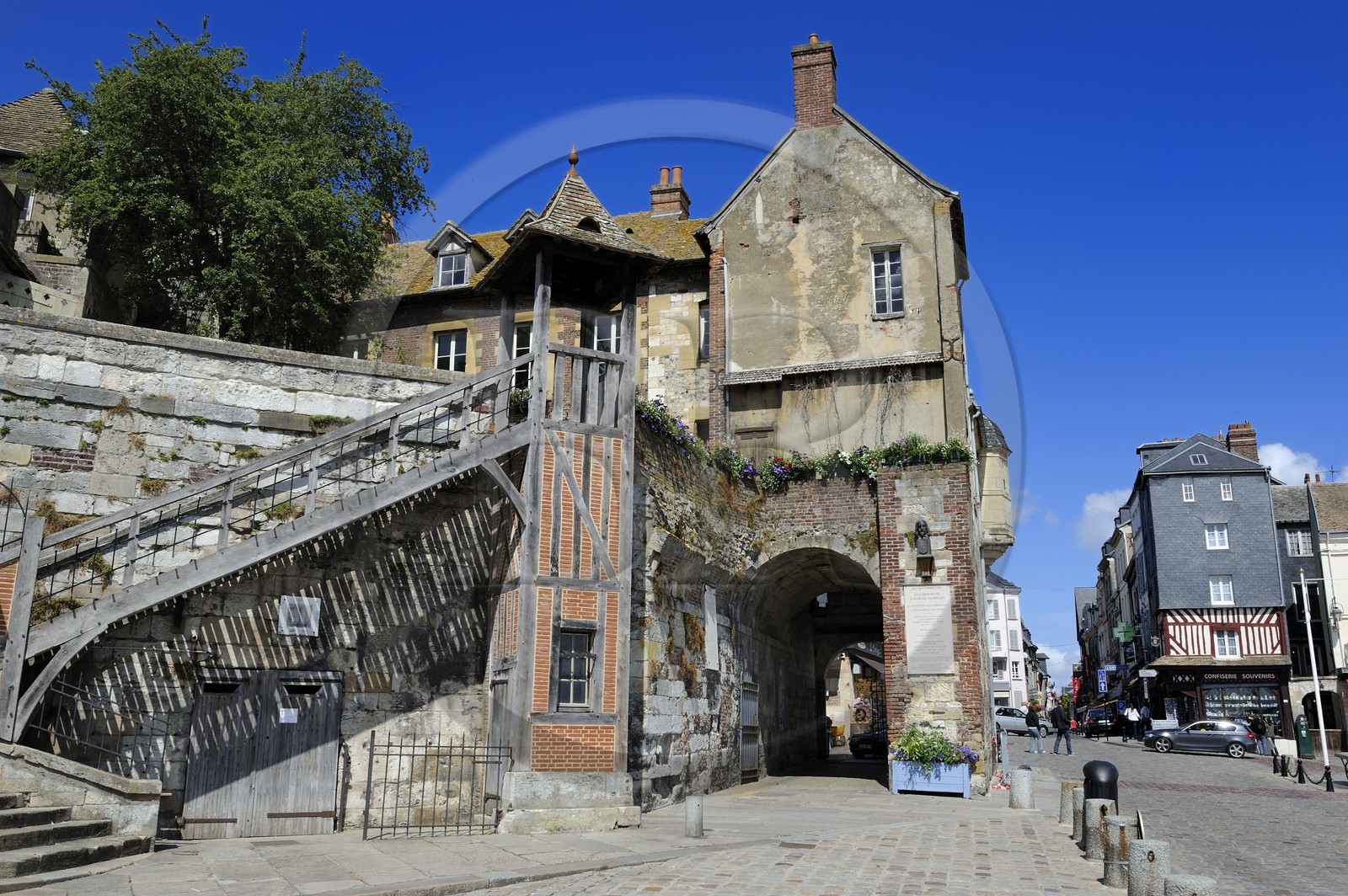 France, Calvados (14), Honfleur, la lieutenance du Vieux-Bassin