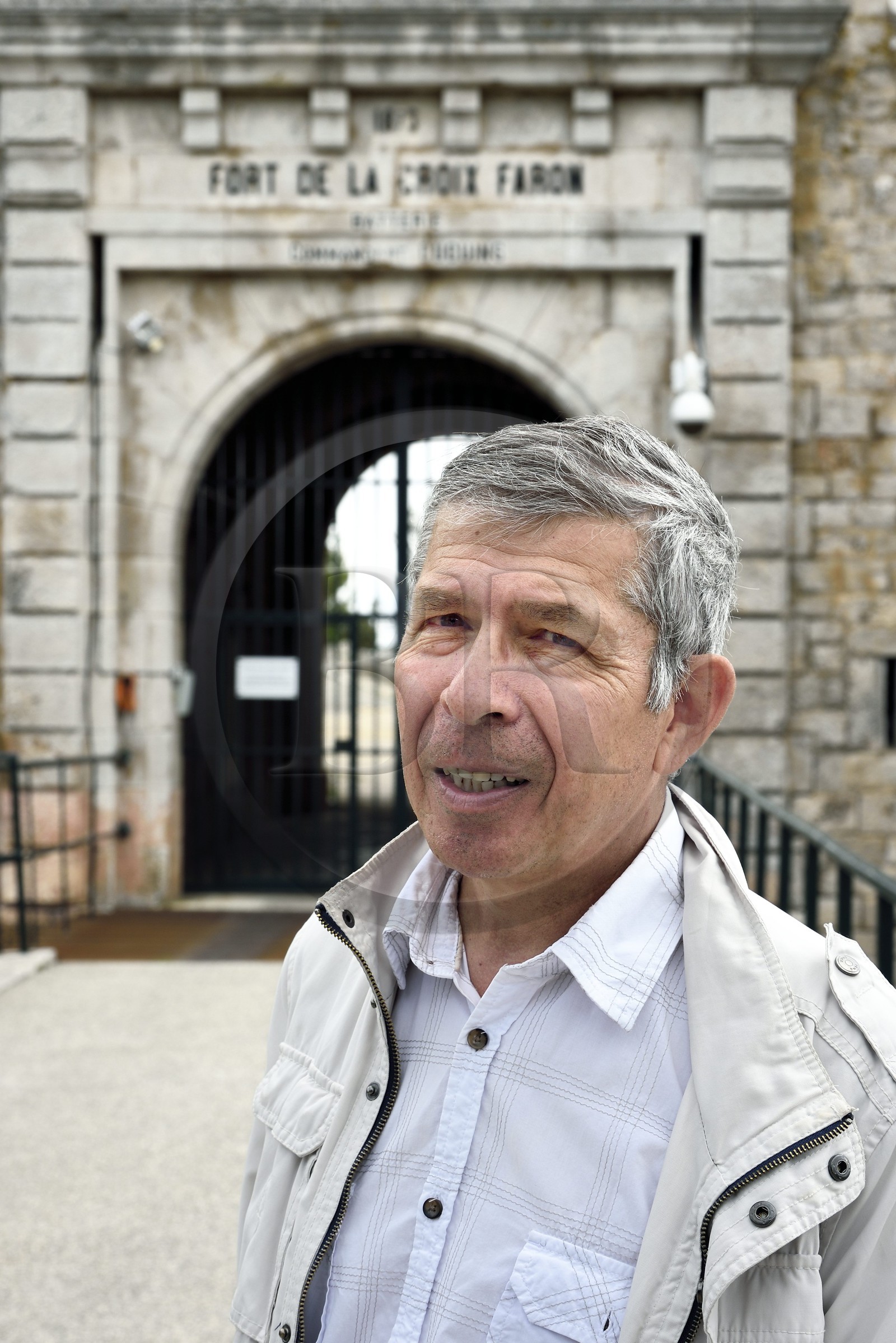 France, Var (83), Toulon, Mont Faron, l'historien et écrivain Bernard Cross