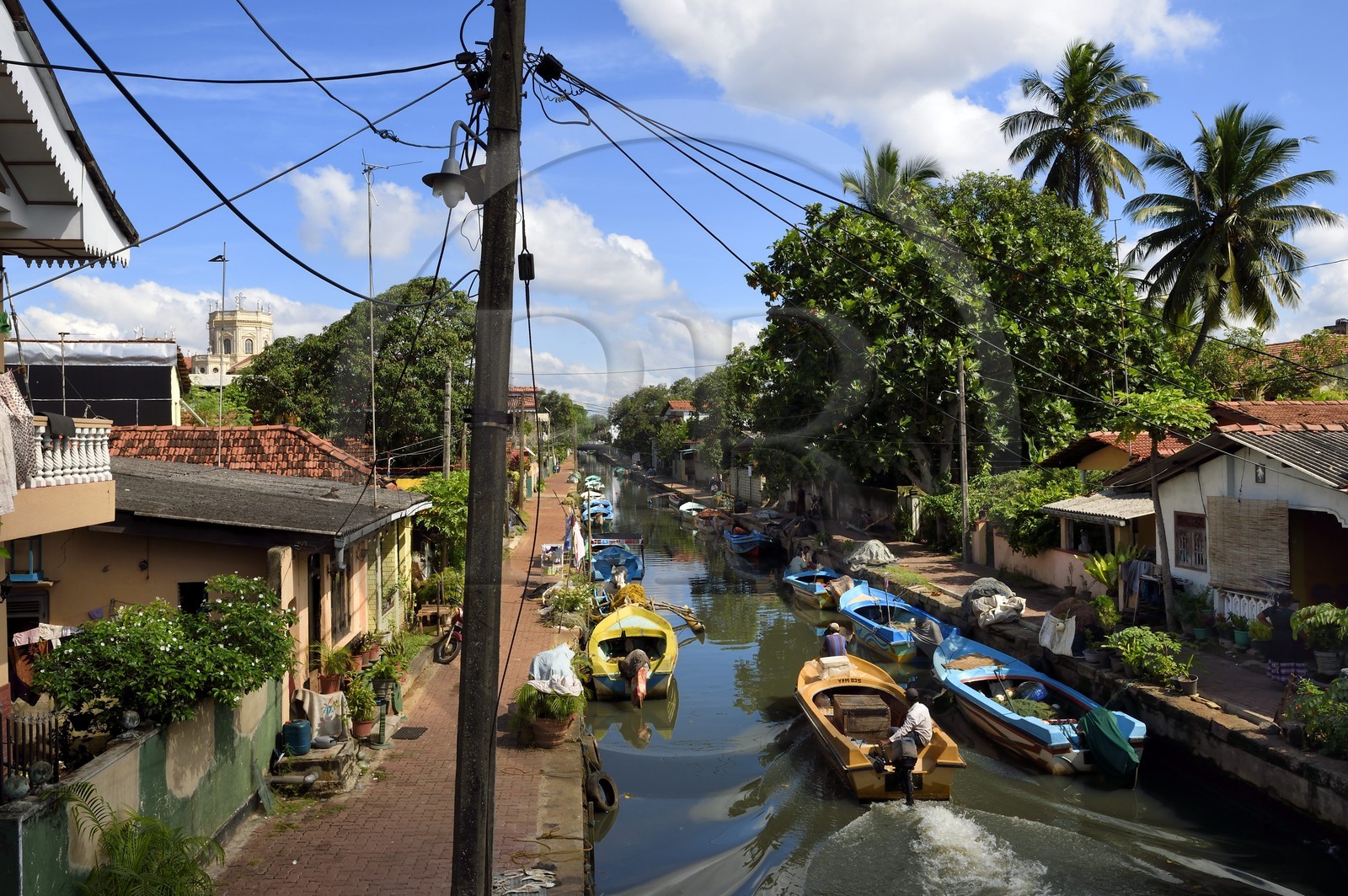 Sri Lanka, Western Province, Negombo, the old Dutch canal that goes to Colombo