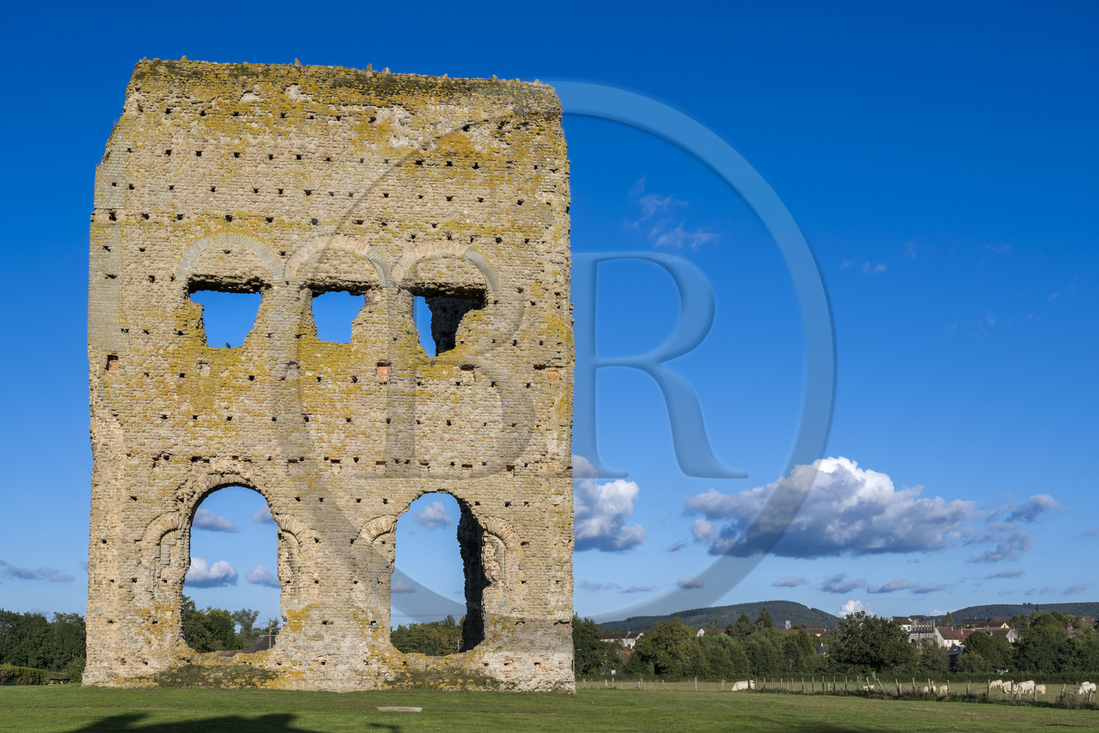 France, Saône-et-Loire (71), Autun, le temple gallo-romain dit de Janus dont la première construction remonte à l’époque gauloise au IIIe siècle av. JC