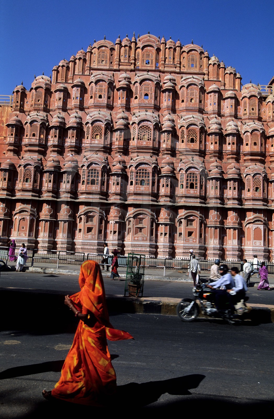 Inde, état du Rajasthan, Jaipur, le Hawa Mahal ou palais des vents à l' intérieur du City Palace
