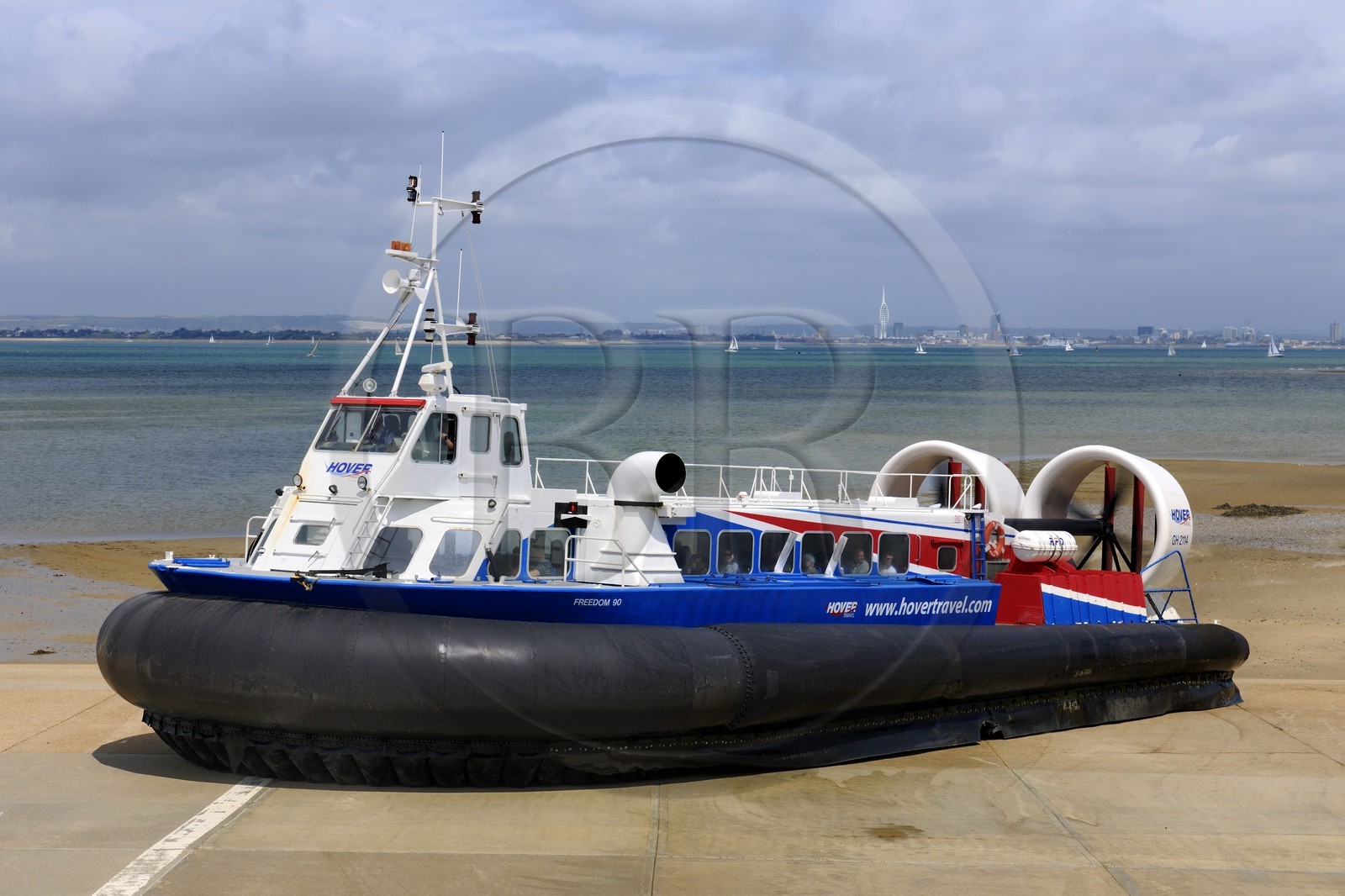 United Kingdom, England, Hampshire, Isle of Wight, Ryde, ferries from Southsea Portsmouth (in the background) to Ryde with the hovercraft (air-cushion vehicle, ACV) from Hover Travel