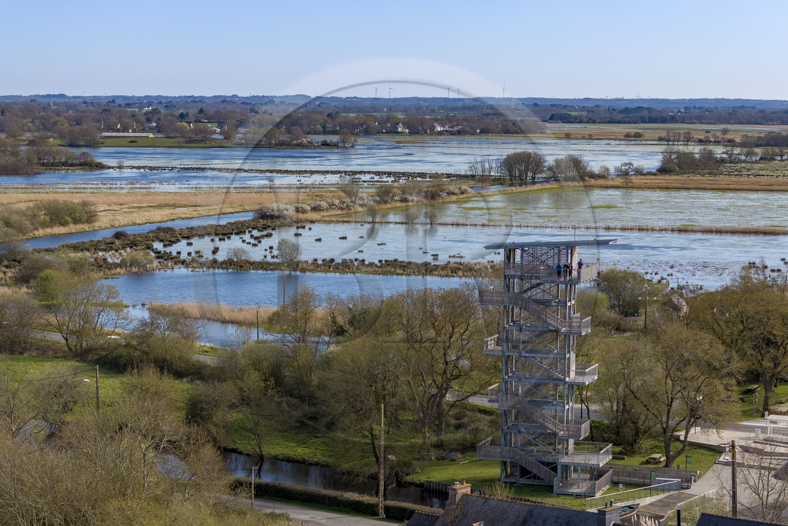 France, Loire-Atlantique (44), parc naturel regional de la Brière, Saint-Malo-de-Guersac, le Belvédère de Rozé (vue aérienne)