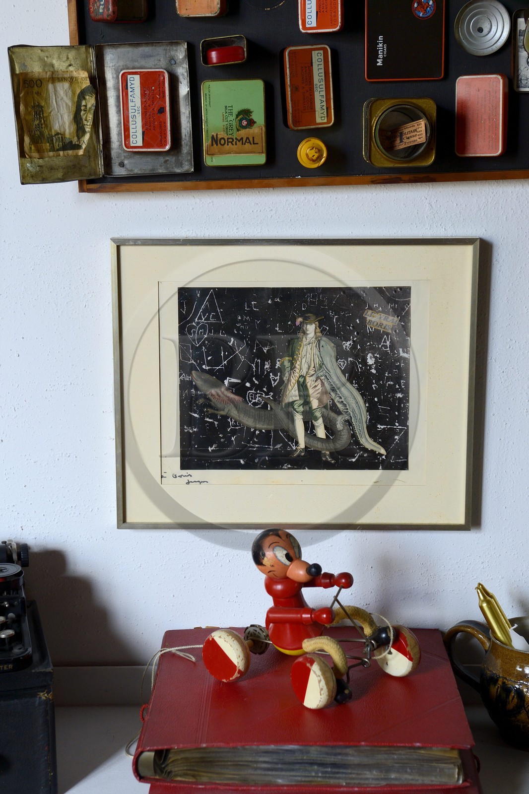 Paris (75), Cité Véron au 94 Bd de Clichy, appartement de Boris Vian, portrait de Boris Vian par Jacques Prévert titré le vrai Boris