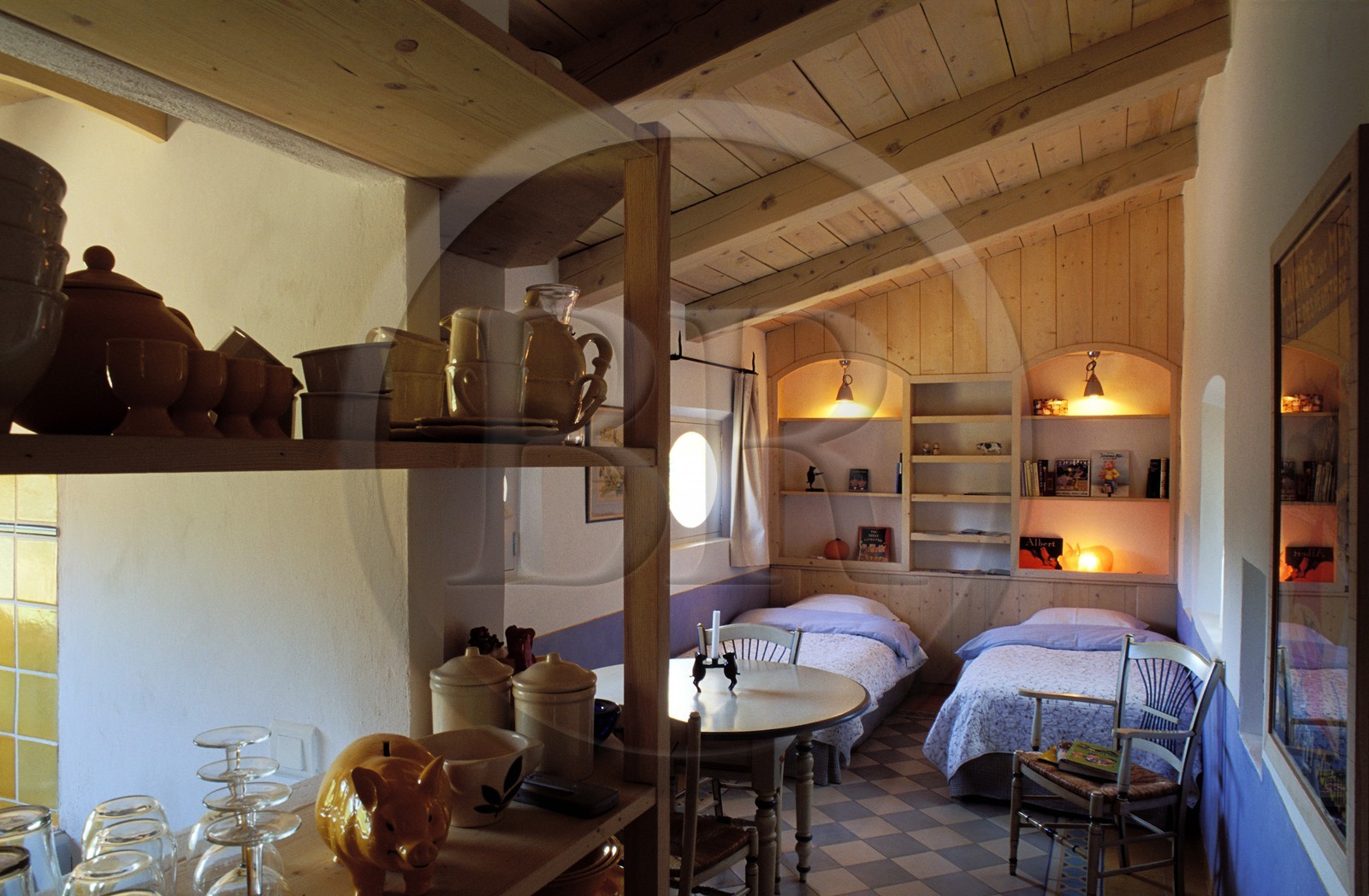 France, Var (83), Provence Verte, village de Bras vers Saint-Maximin-la-Sainte-Baume, la maison d'hôtes Le Peyrourier, une campagne en Provence