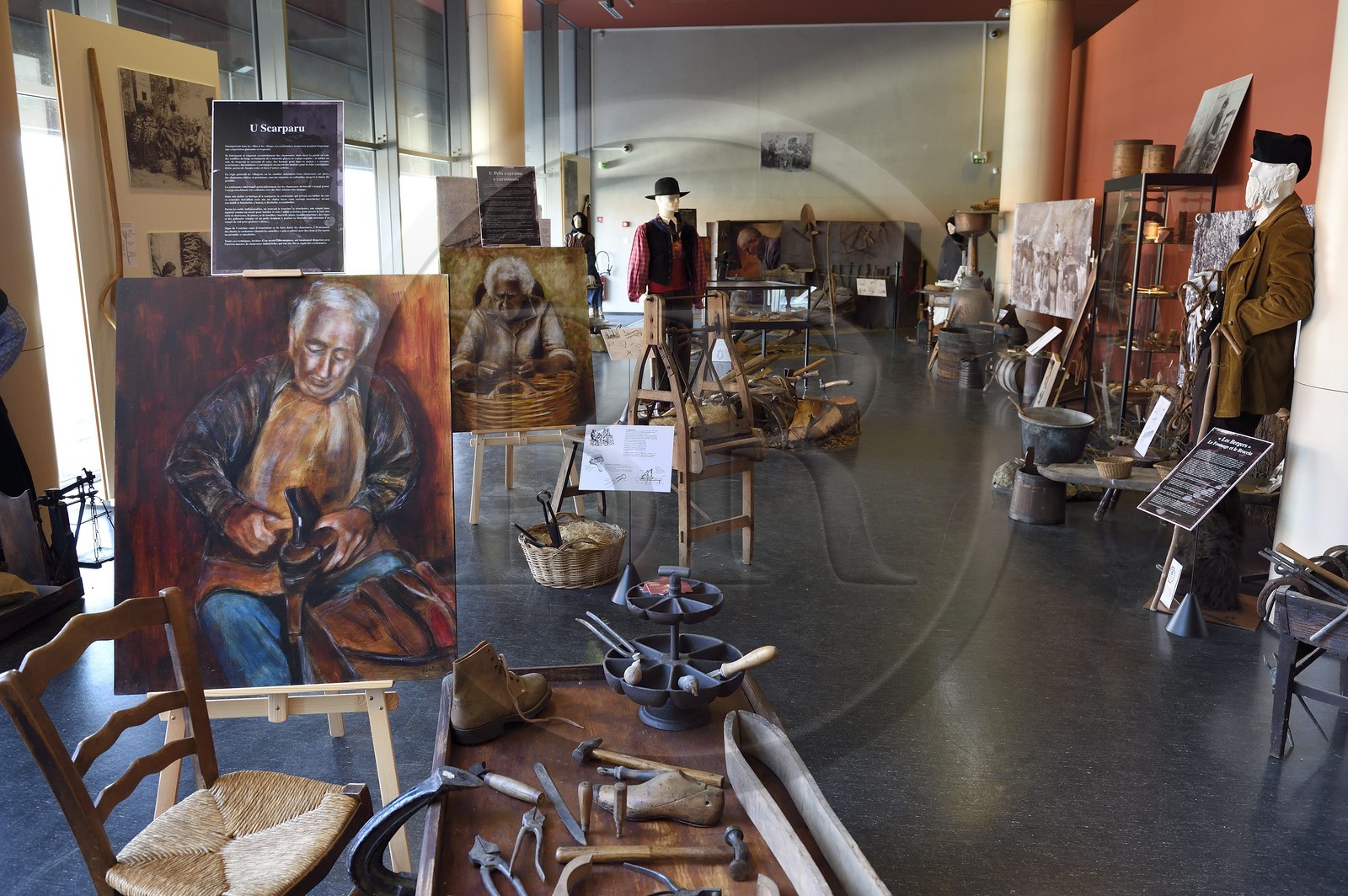 France, Corse-du-Sud (2A), Sartène, Musée de préhistoire corse et d’archéologie, Art et traditions populaires
