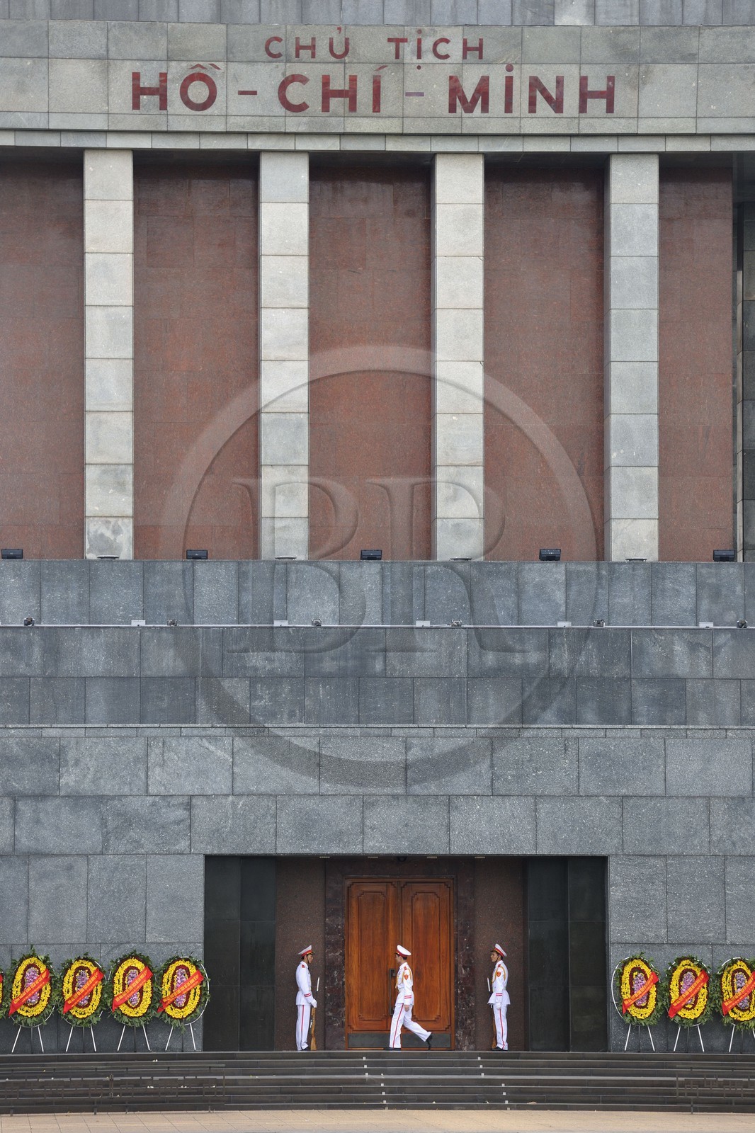 Vietnam, Hanoï, mausolée de Ho Chi Minh, la garde spéciale affectée au mausolée