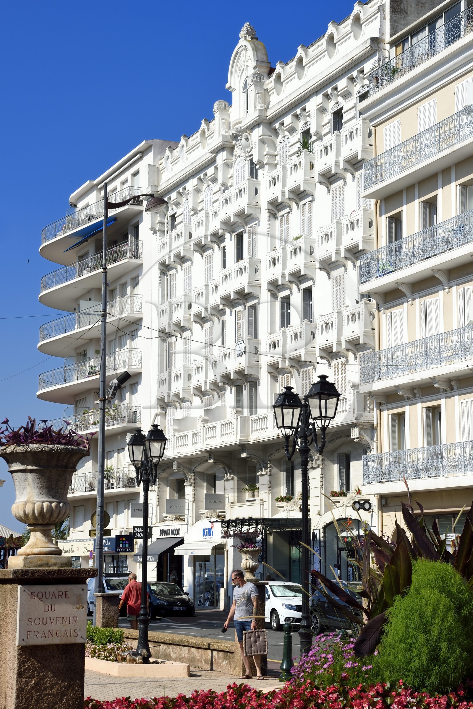 France, Var (83), Saint-Raphaël, ancien hotel Winter Palace dans le boulevard Félix-Martin par l'architecte Pierre Aublé