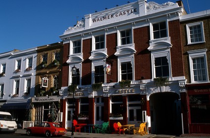 Royaume-Uni, Londres, un pub de quartier