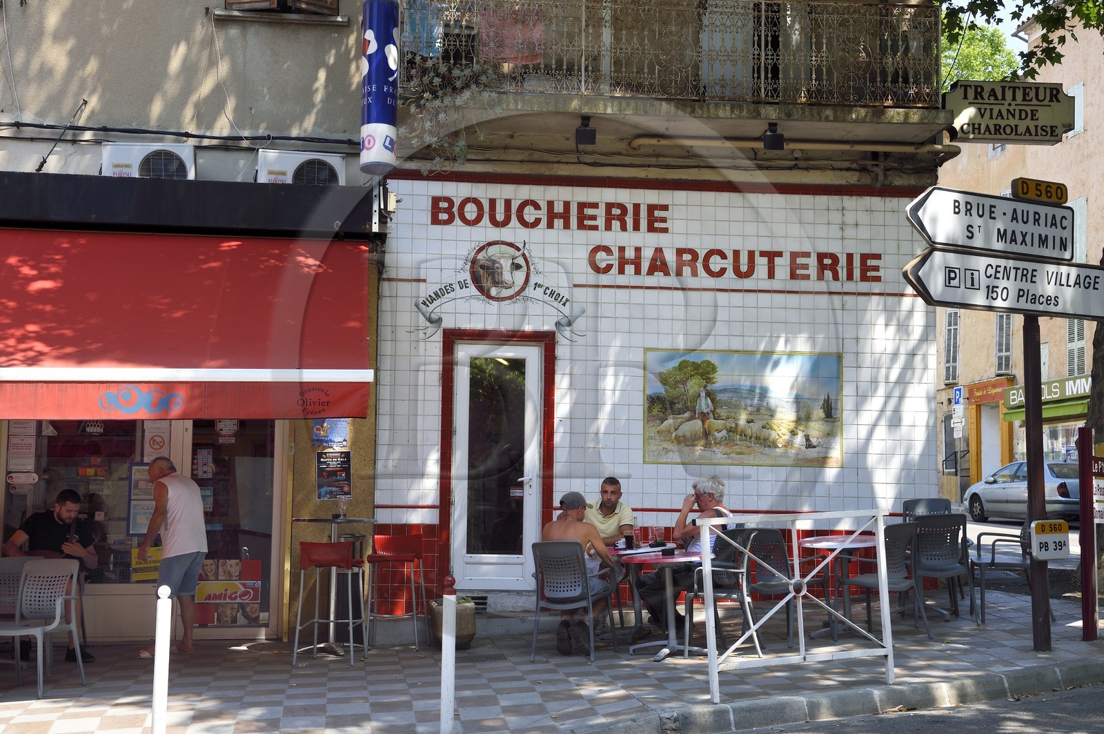 France, Var (83), Provence Verte, Barjols, belle facade de Boucherie-charcuterie