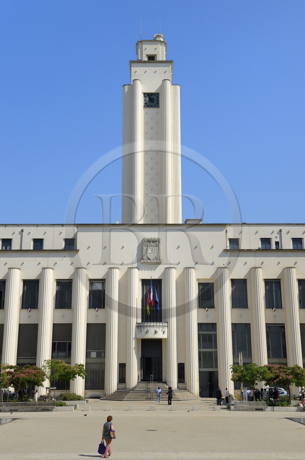 France, Rhône (69), Villeurbanne, ensemble architectural des gratte-ciel construit de 1927 à 1934, l’hôtel de Ville sur la place Lazare Goujon