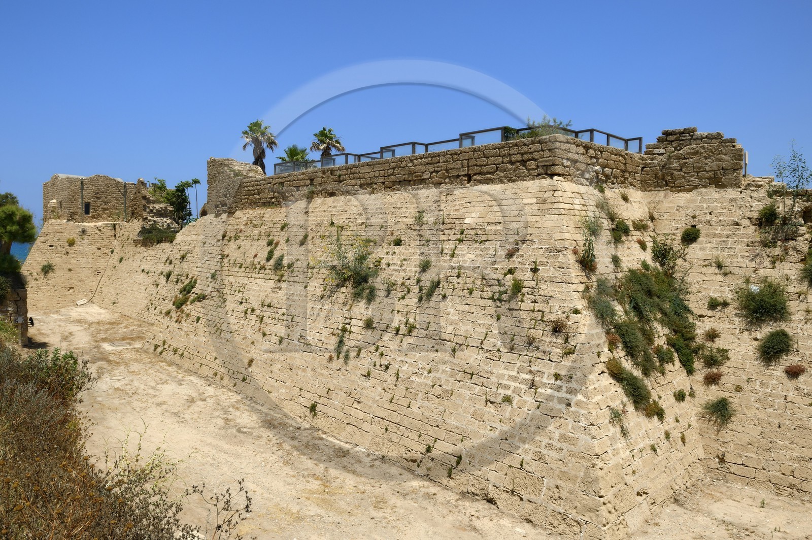 Israël, district d'Haifa, Césarée (Caesarea Maritima), ruines de Césarée, remparts de la citadelle des croisés
