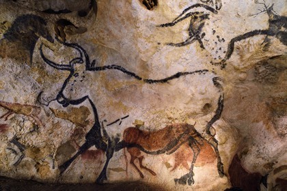 France, Dordogne, Perigord Noir, Vezere Valley, Montignac sur Vezere, Lascaux II caves, reconstitution of the prehistoric site and decorated cave listed as World Heritage by UNESCO, Aurochs and Deer