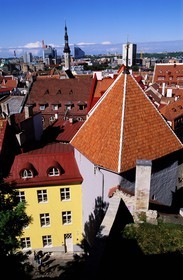 Estonie (Pays Baltes), région de Harju, Tallinn, capitale européenne de la culture 2011, ancienne porte de la ville dans la tour de la rue Pikk Jalg, qui protège l'accès à la ville haute de Toompea