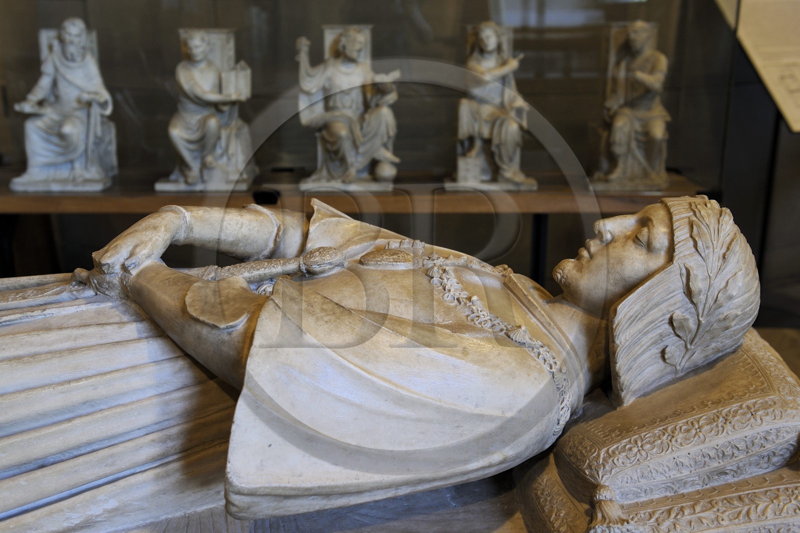 Italie, Lombardie, Milan, le Castello Sforzesco (château des Sforza), musée d'Art Ancien, le gisant du monument funéraire de Gaston de Foix par Agostino Busti, dit Bambaïa
