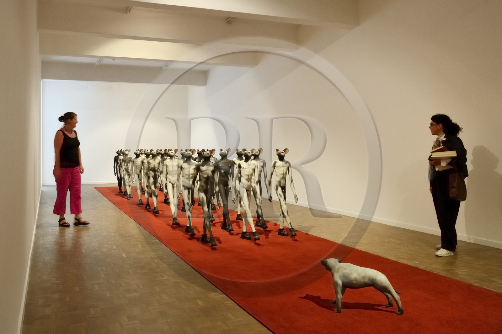Afrique du Sud, province de Gauteng, Johannesburg, quartier de Braamfontein, galerie d'art contemporain Stevenson, Infanterie avec bête (Infantry with beast) (2008-10) oeuvre de l'artiste sud-africain Jane Alexander