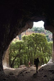 France, Var, between Bagnols en Foret and Roquebrune sur Argens, hike in the Gorges du Blavet, the Muéron cave, prehistoric habitat